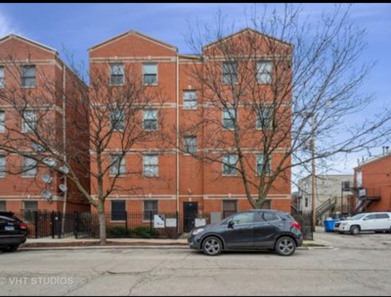 519 S Maplewood Ave, Chicago